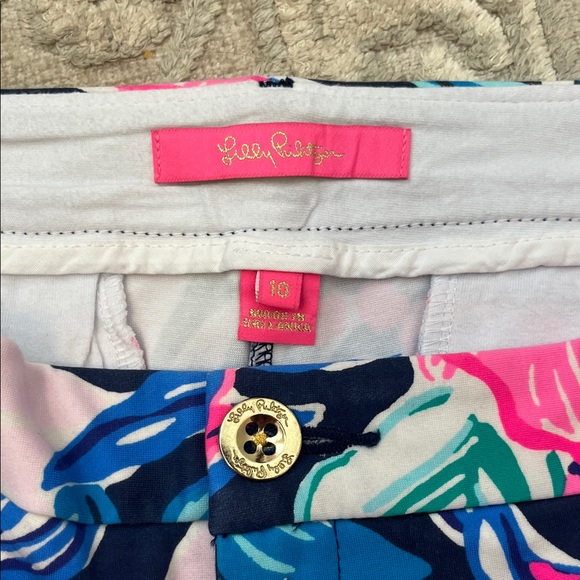 Lilly Pulitzer Pink and Blue Floral Women's Shorts - Picture 5 of 5